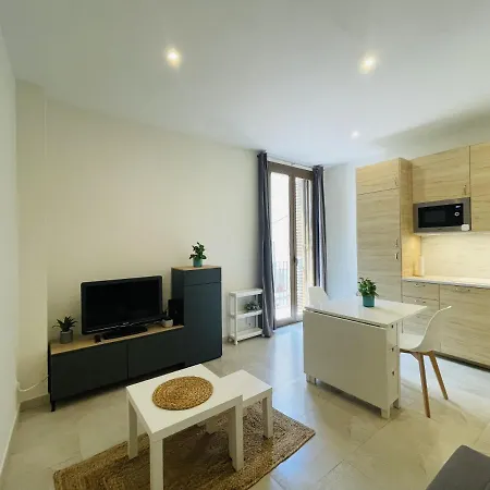 Nice Centric Apartment Vilanova i la Geltru Exterior photo