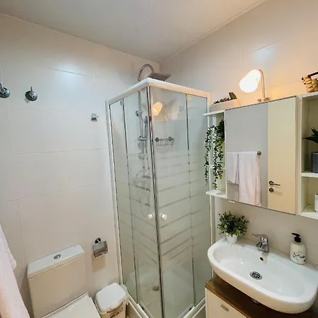 Nice Centric Apartment Vilanova i la Geltru Exterior photo
