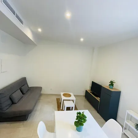 Nice Centric Apartment Vilanova i la Geltru Exterior photo