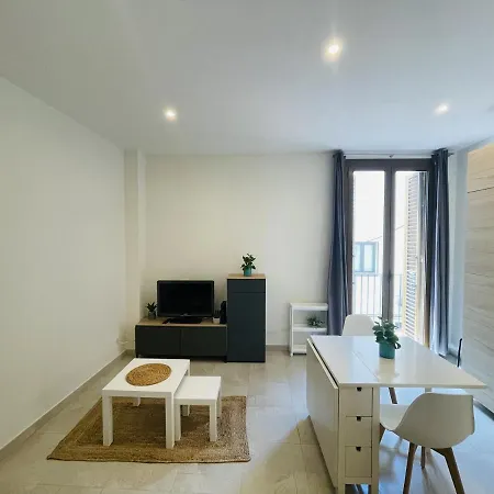 Nice Centric Apartment Vilanova i la Geltru Exterior photo