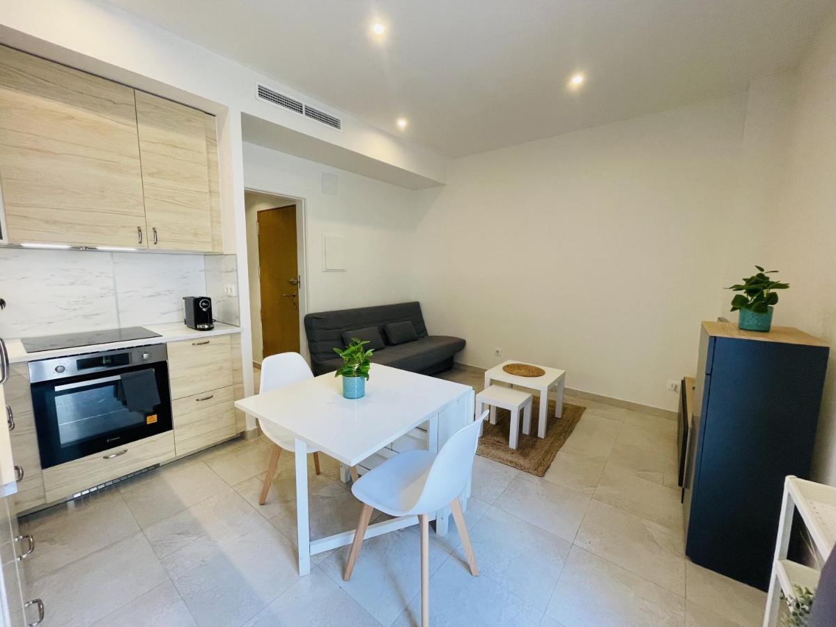 Apartment Centric